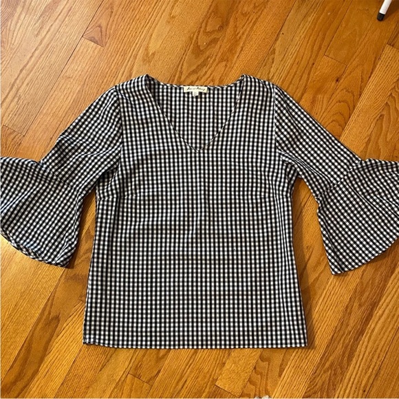 Gingham Bell Sleeve Shirt Size XS - Picture 1 of 5